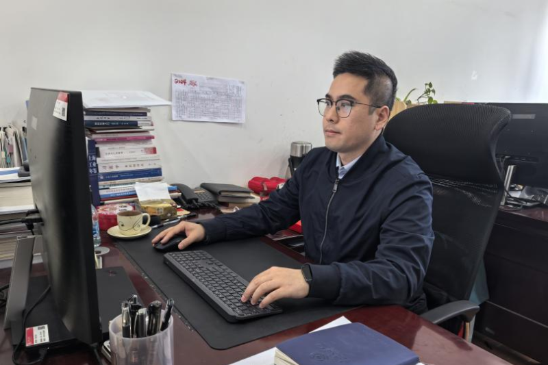 張兵：勇于創(chuàng)新、銳意進(jìn)取，創(chuàng)建院系科研管理新范式